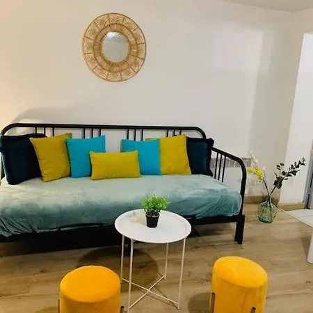 Apartment Cocooning Modern Design *