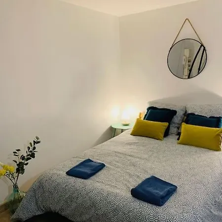 Cocooning Modern Design Apartment *