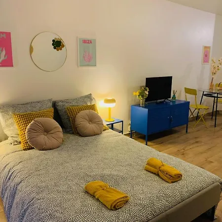 Cocooning Modern Design Apartment *