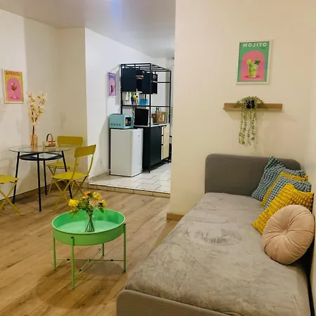 Cocooning Modern Design Avesnes-sur-Helpe